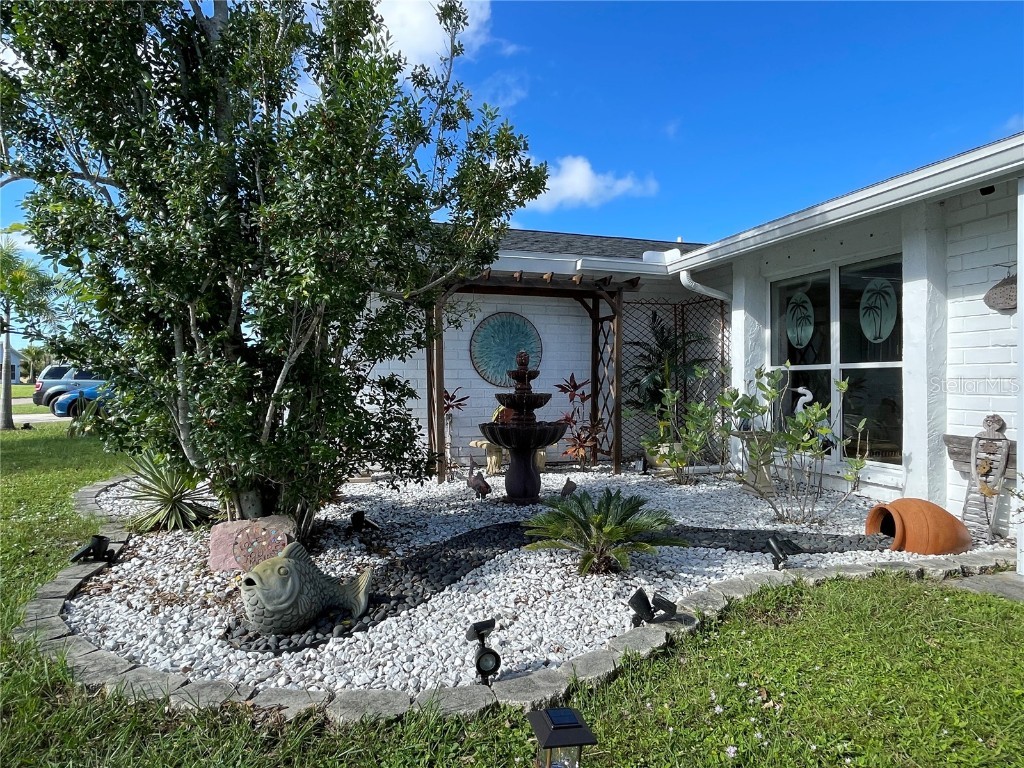 122 Annapolis Lane Rotonda West FL 33947 - OAKLAND HILLS CREEK C7516063 image5