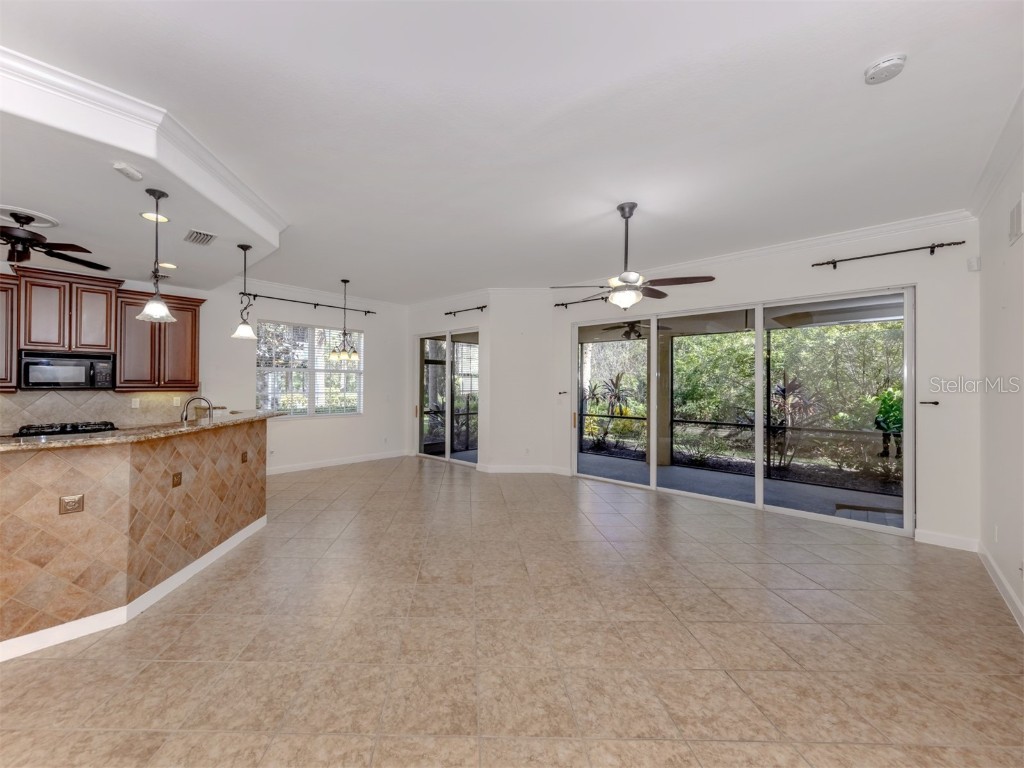 122 Bella Vista Terrace #8A Nokomis FL 34275 N6141396 image3