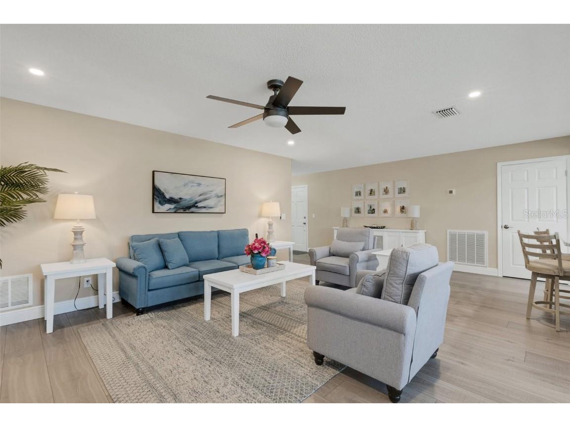 122 Buttonwood Circle #122 Seminole FL 33777 TB8451484 image10