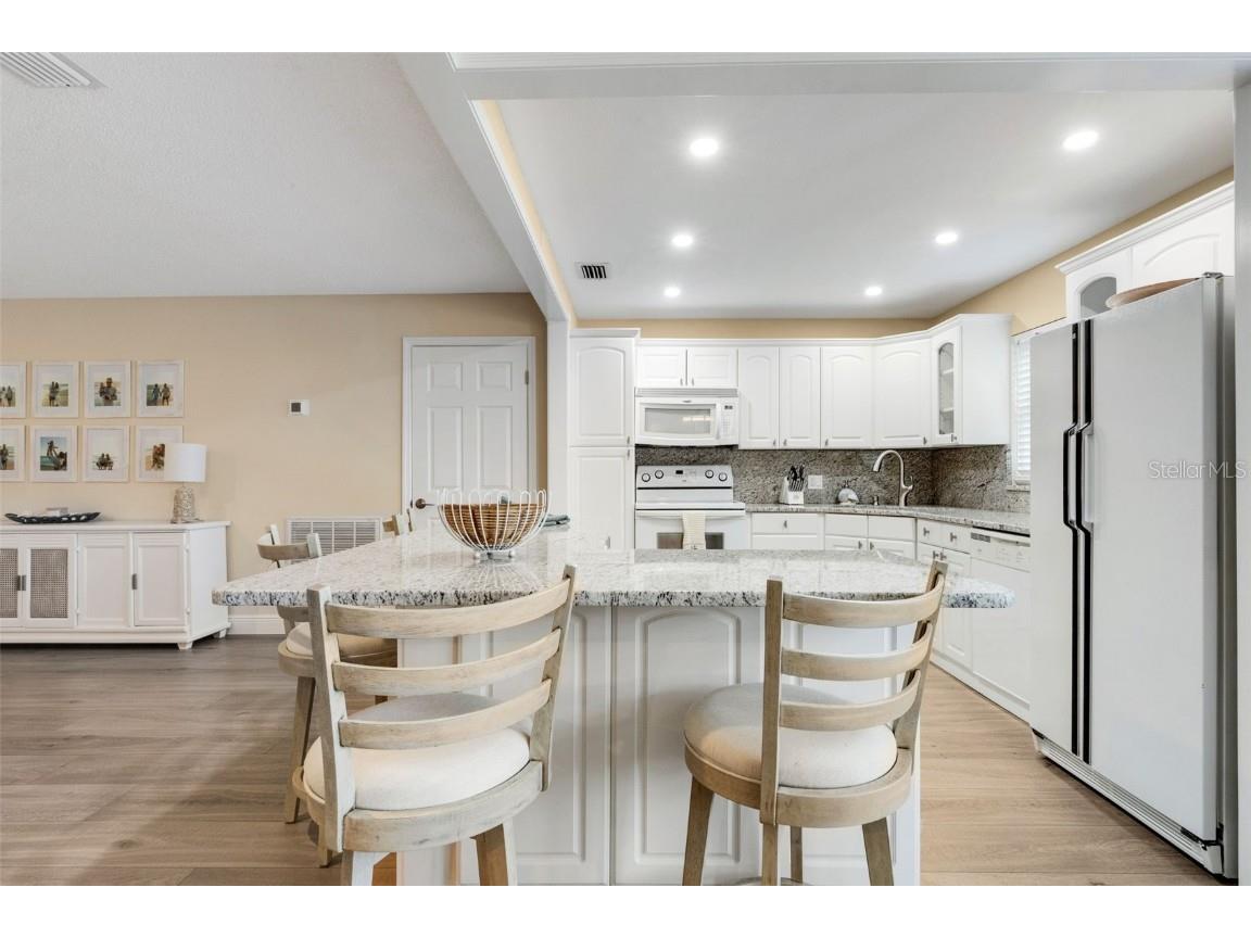 122 Buttonwood Circle #122 Seminole FL 33777 TB8451484 image14