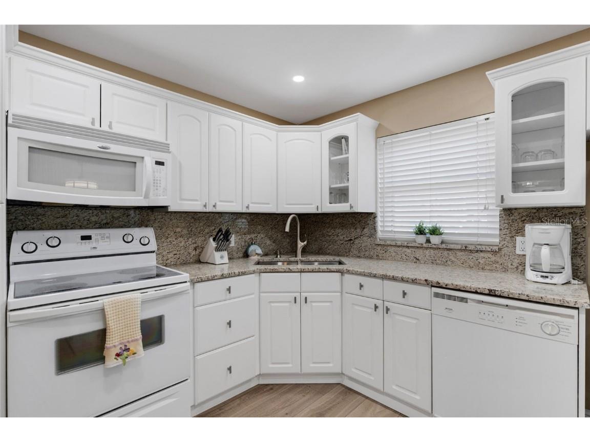 122 Buttonwood Circle #122 Seminole FL 33777 TB8451484 image17