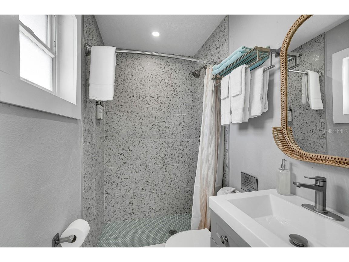 122 Coral Avenue Redington Shores FL 33708 TB8398480 image10