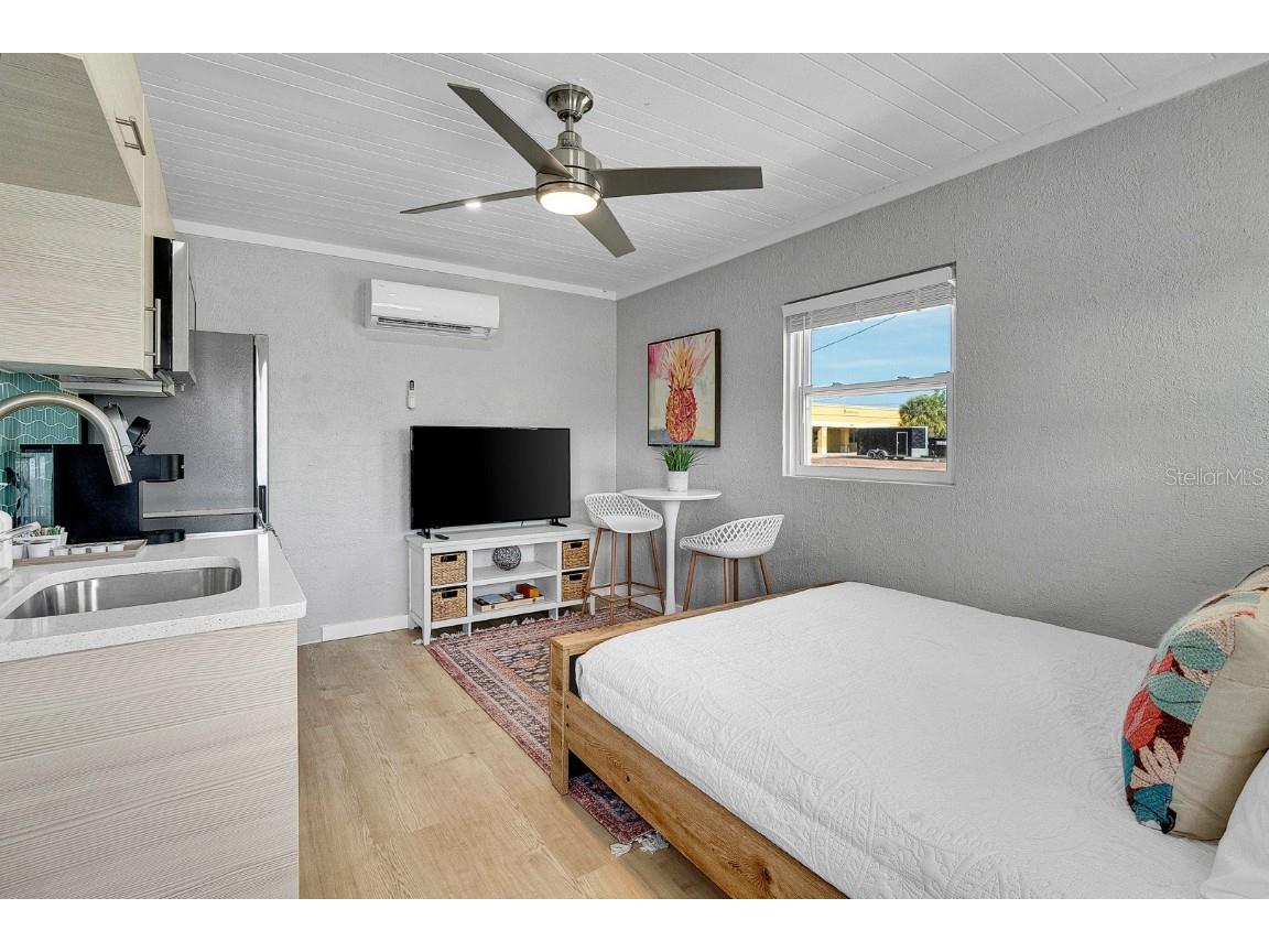 122 Coral Avenue Redington Shores FL 33708 TB8398480 image8