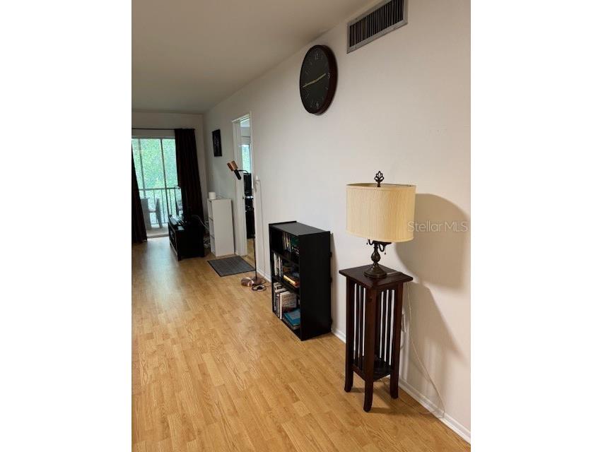 122 Cypress Lane #122 Oldsmar FL 34677 W7881559 image4