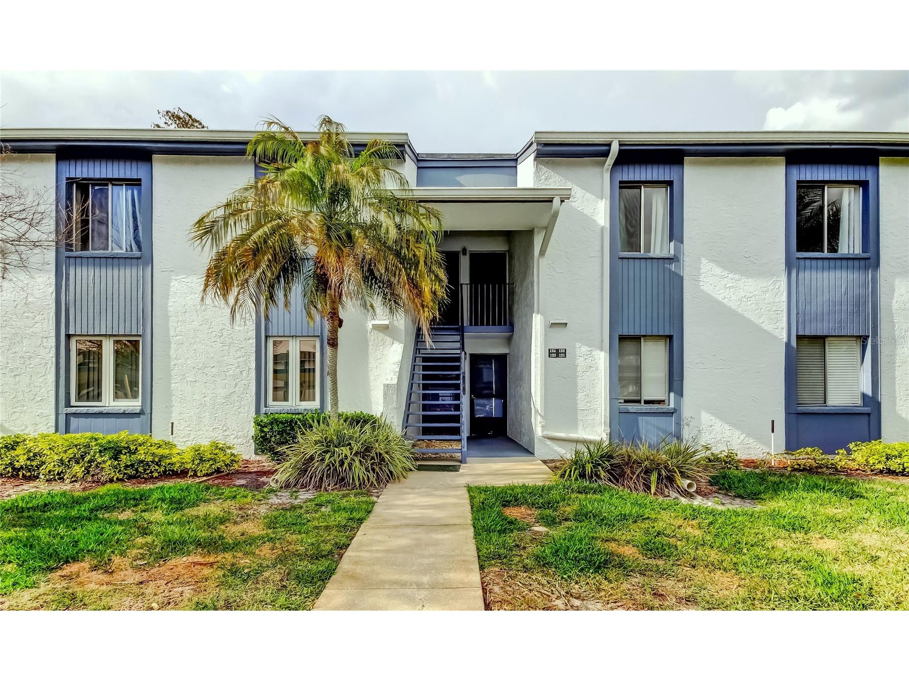 122 Cypress Lane Oldsmar FL 34677 W7883694 image1