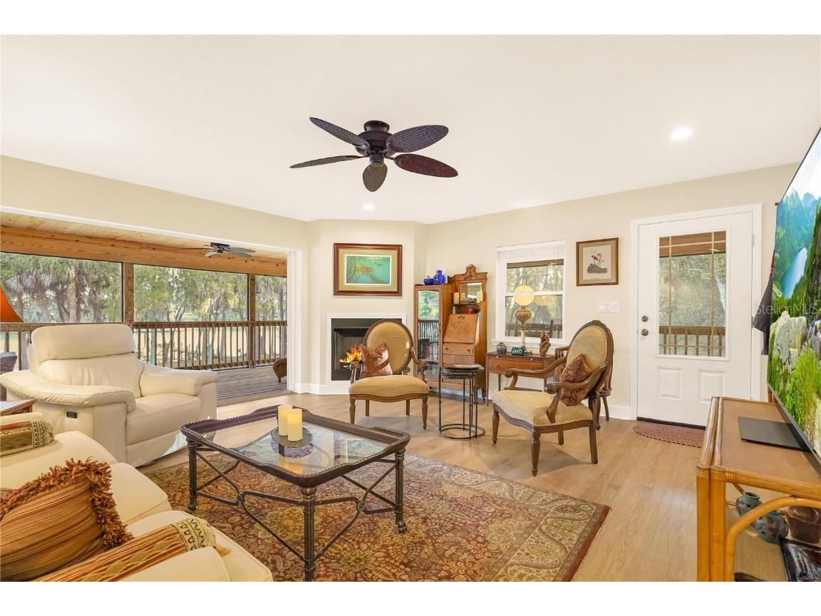 122 Drayton Island Road Georgetown FL 32139 - ST. JOHNS RIVER / LAKE GEORGE FC314532 image23