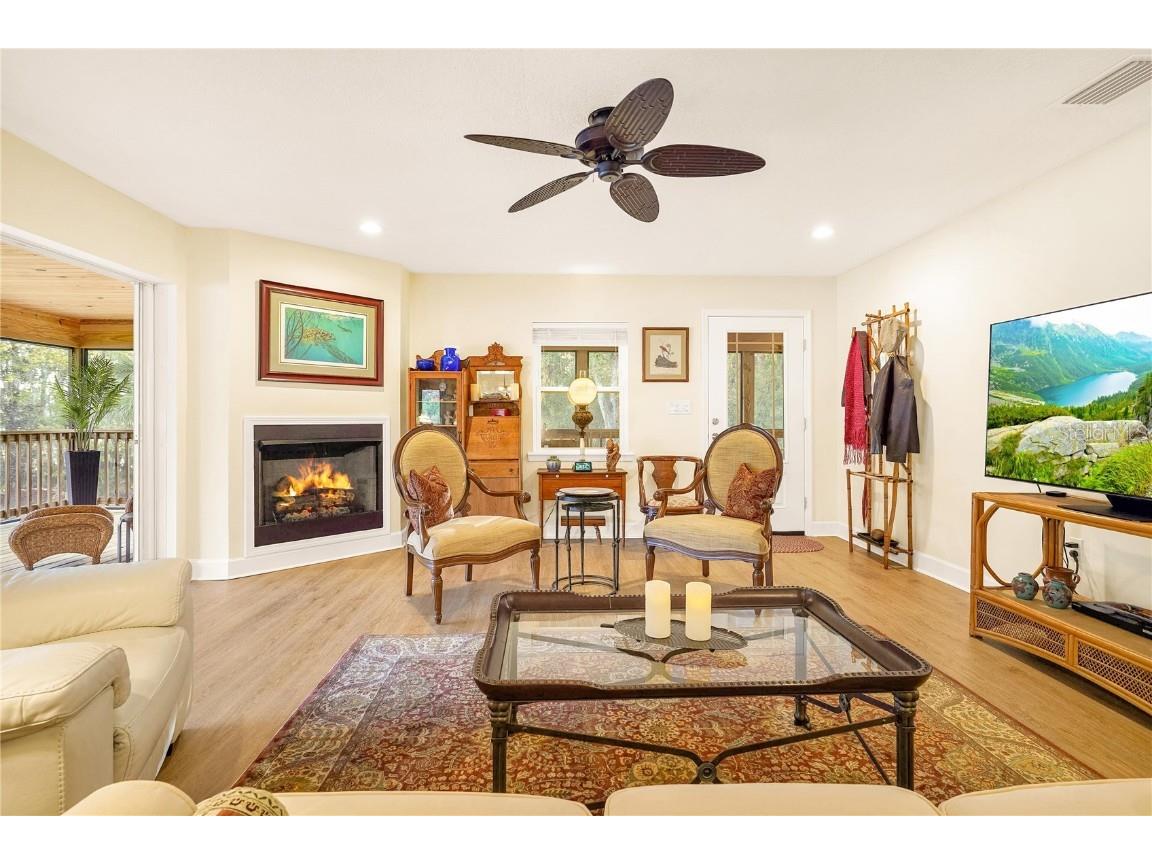 122 Drayton Island Road Georgetown FL 32139 - ST. JOHNS RIVER / LAKE GEORGE FC314532 image24