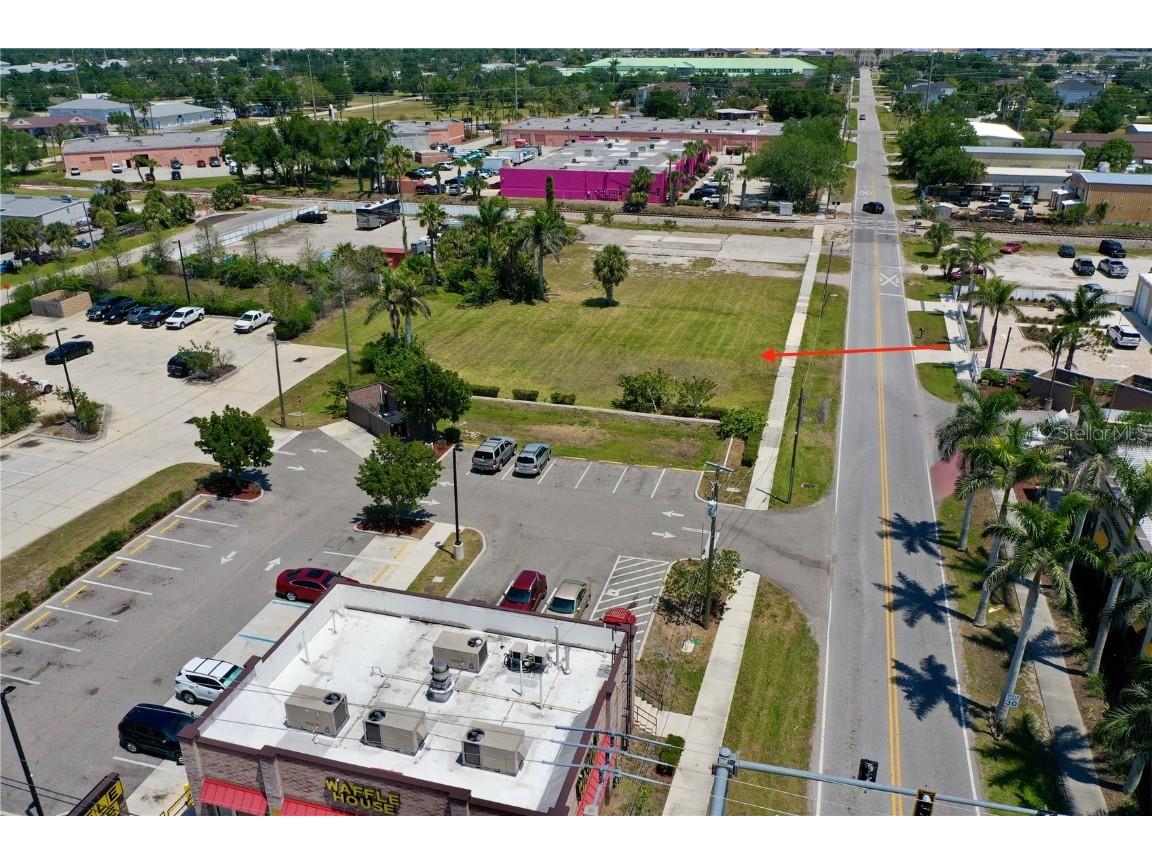 122 E Mckenzie Street Punta Gorda FL 33950 C7508458 image4