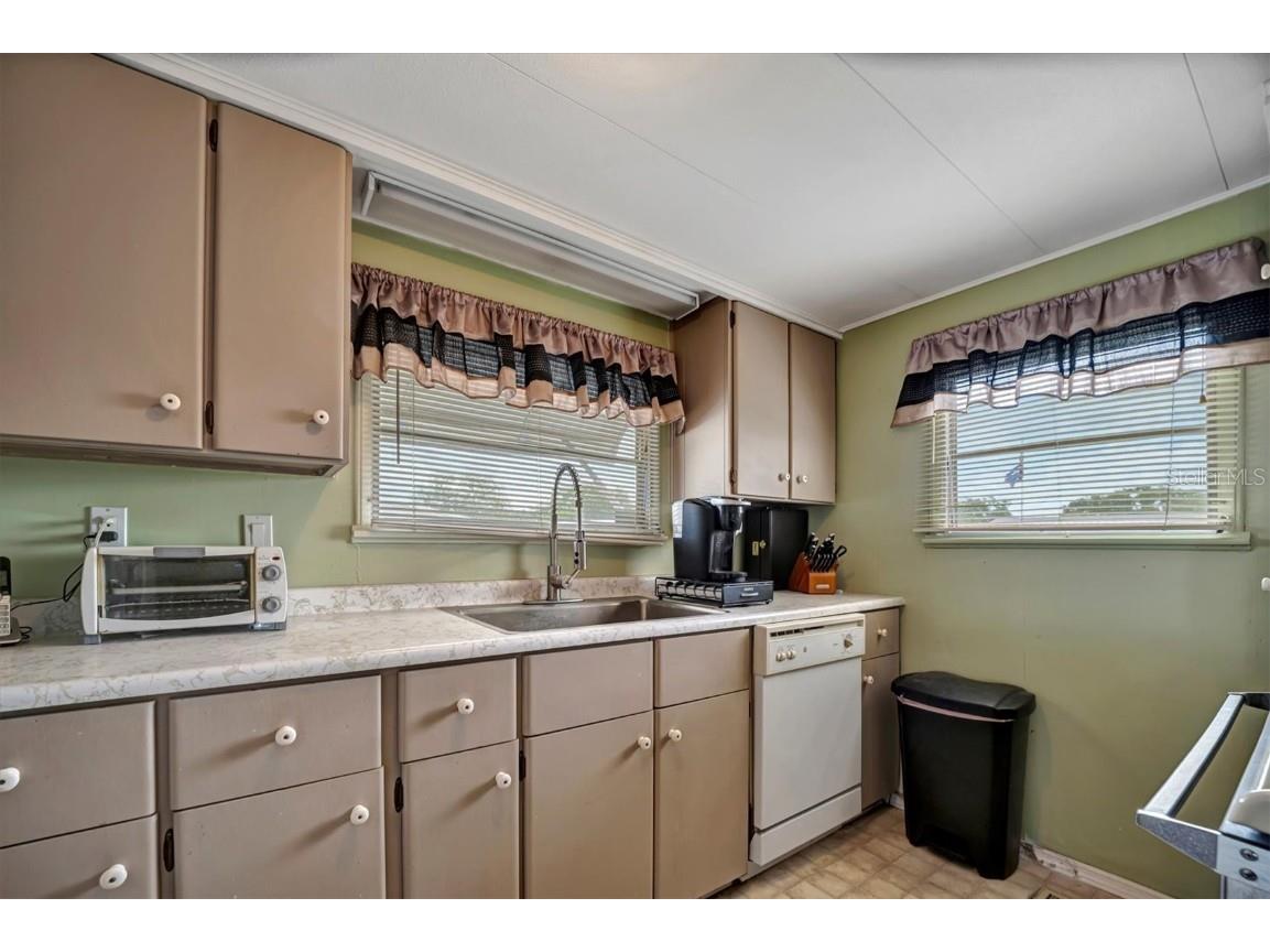 122 E Saint Annes Circle Apollo Beach FL 33572 TB8437171 image29