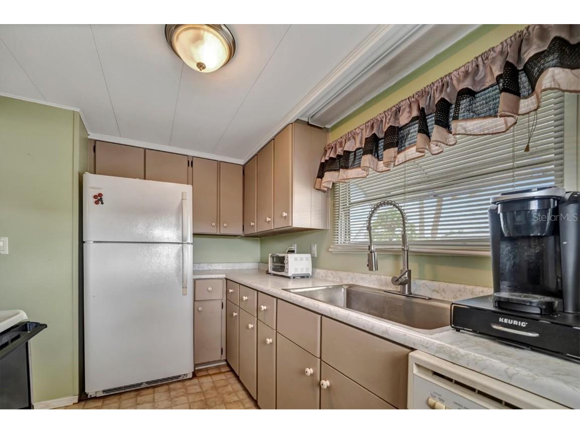 122 E Saint Annes Circle Apollo Beach FL 33572 TB8437171 image31