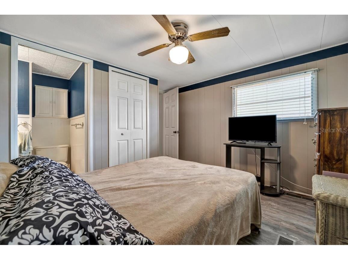 122 E Saint Annes Circle Apollo Beach FL 33572 TB8437171 image7