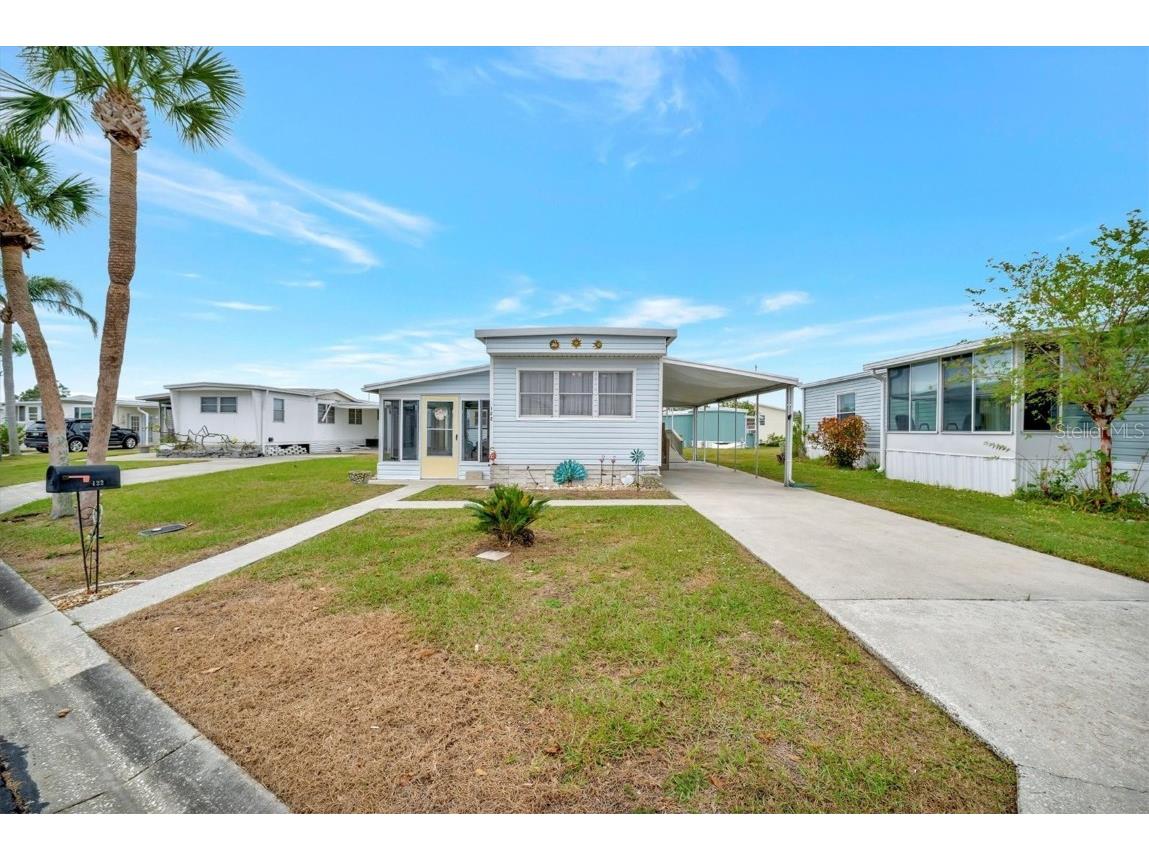 122 E Saint Johns Way Apollo Beach FL 33572 TB8318314 image1