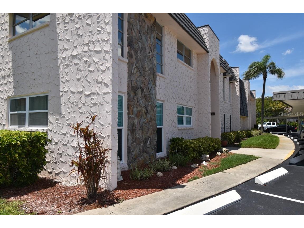 122 Fernwood Circle #122 Seminole FL 33777 U8246961 image1