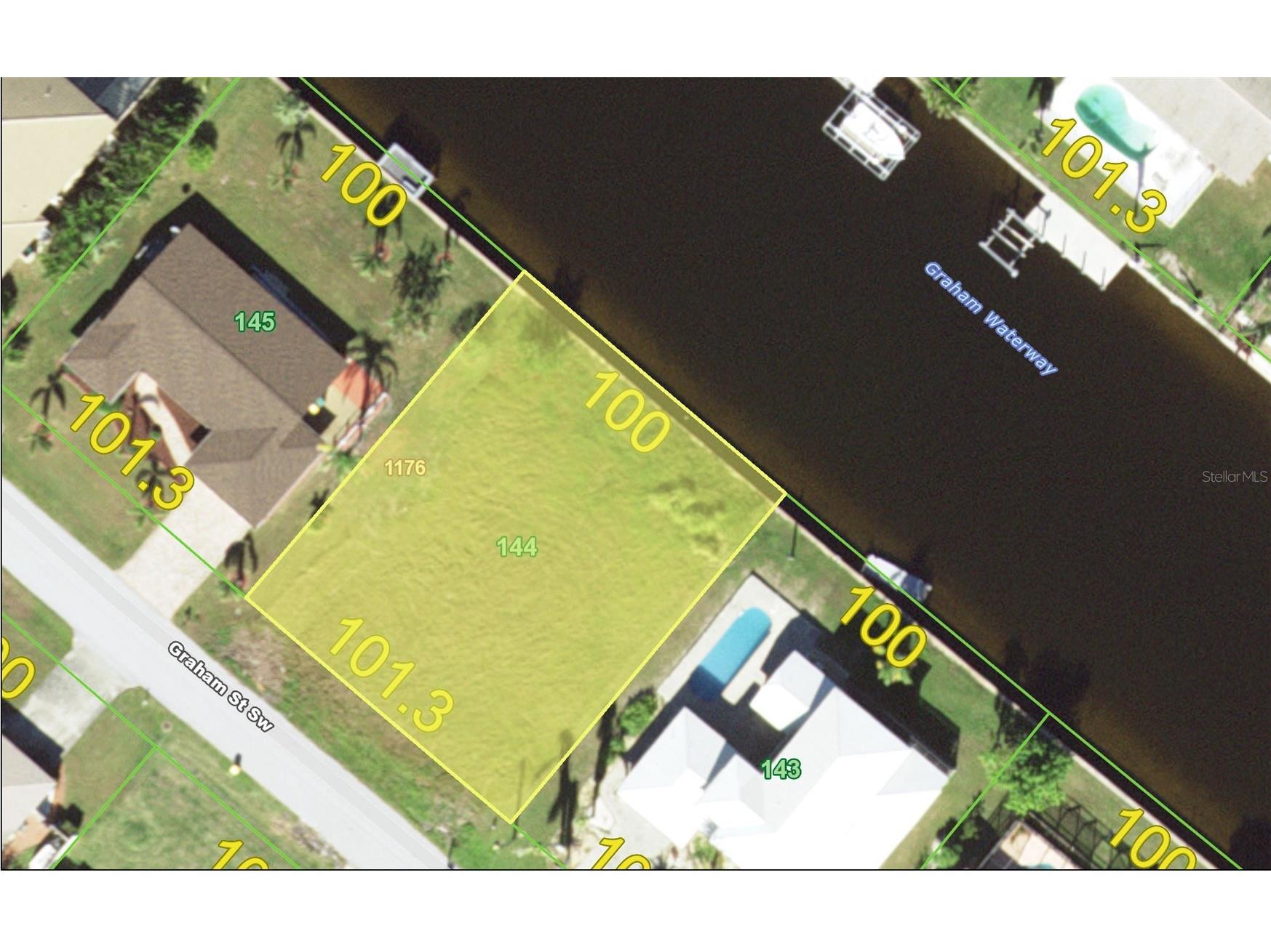 122 Graham Street SW Port Charlotte FL 33952 C7526092 image1