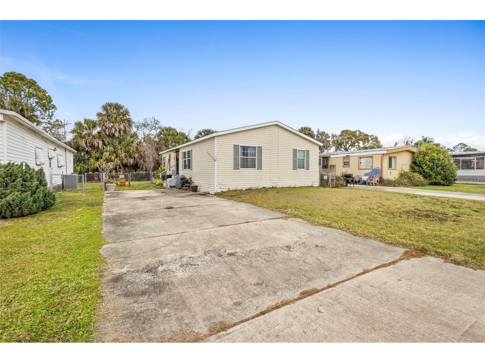 122 Leisure World Drive N Debary FL 32713 - ST. JOHNS RIVER V4947050 image2