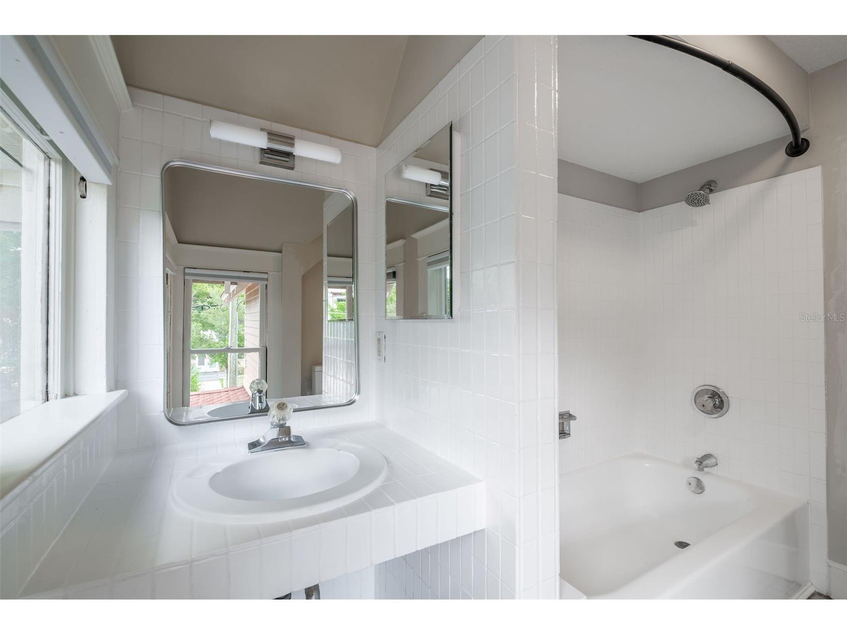 122 N Hyer Avenue Orlando FL 32801 O6398609 image30