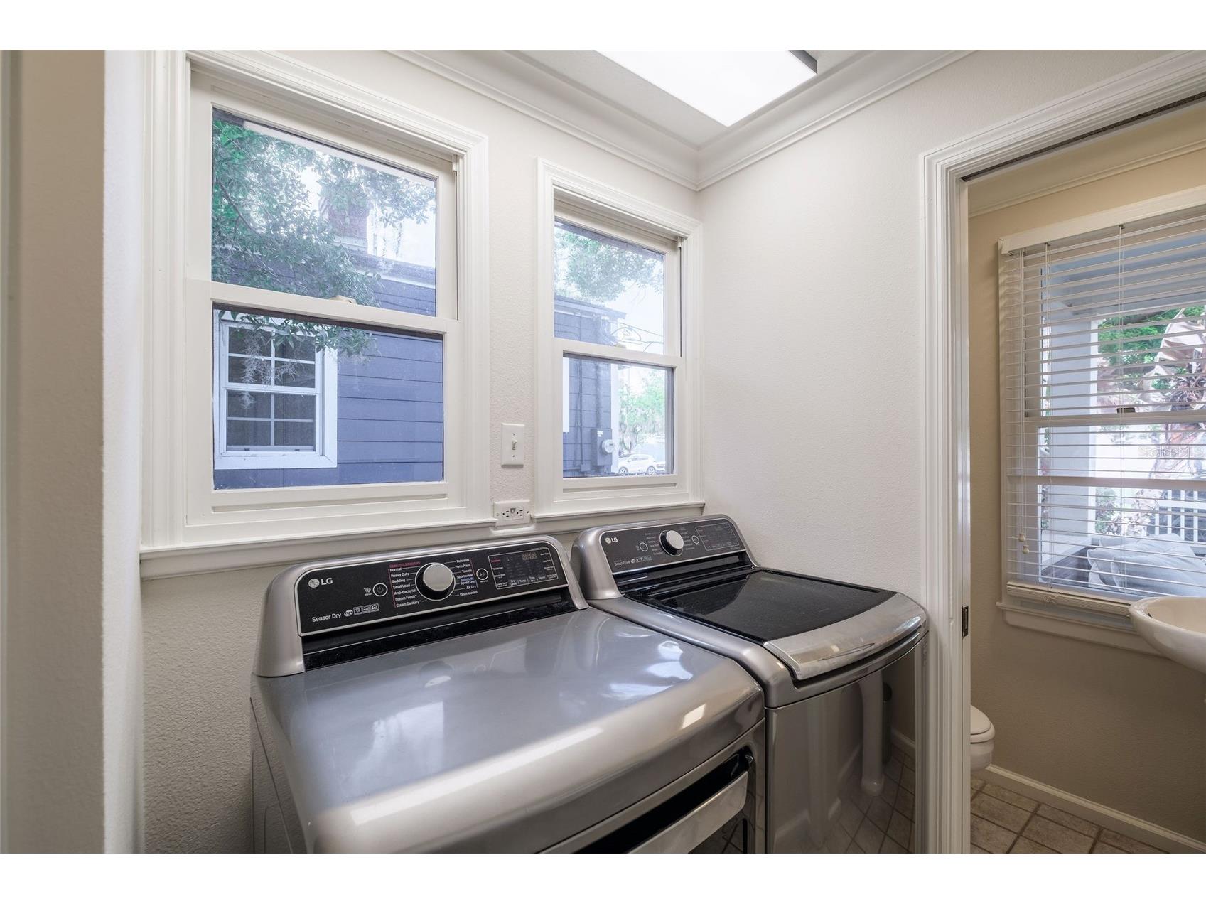122 N Hyer Avenue Orlando FL 32801 O6398609 image31