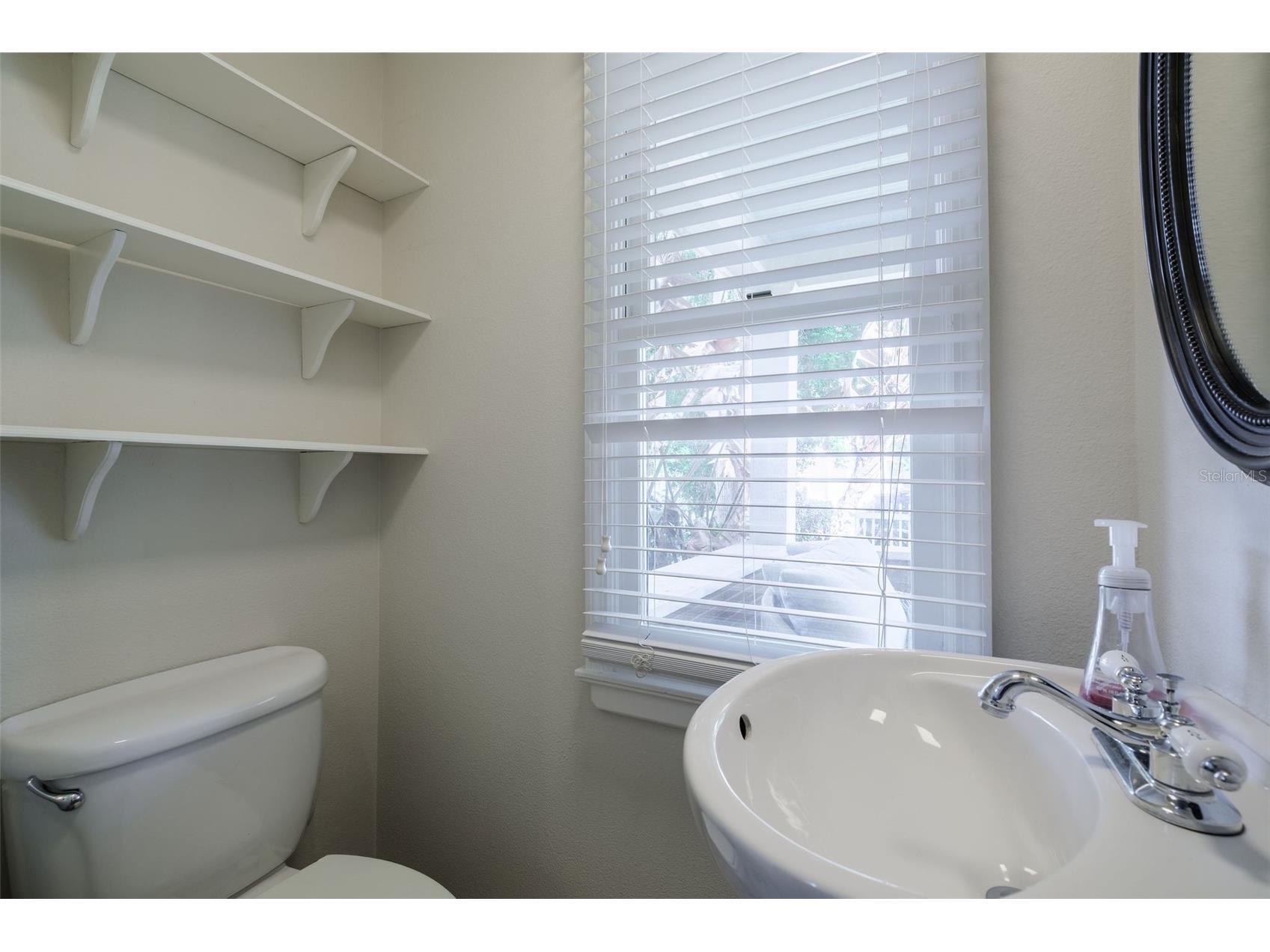 122 N Hyer Avenue Orlando FL 32801 O6398609 image32