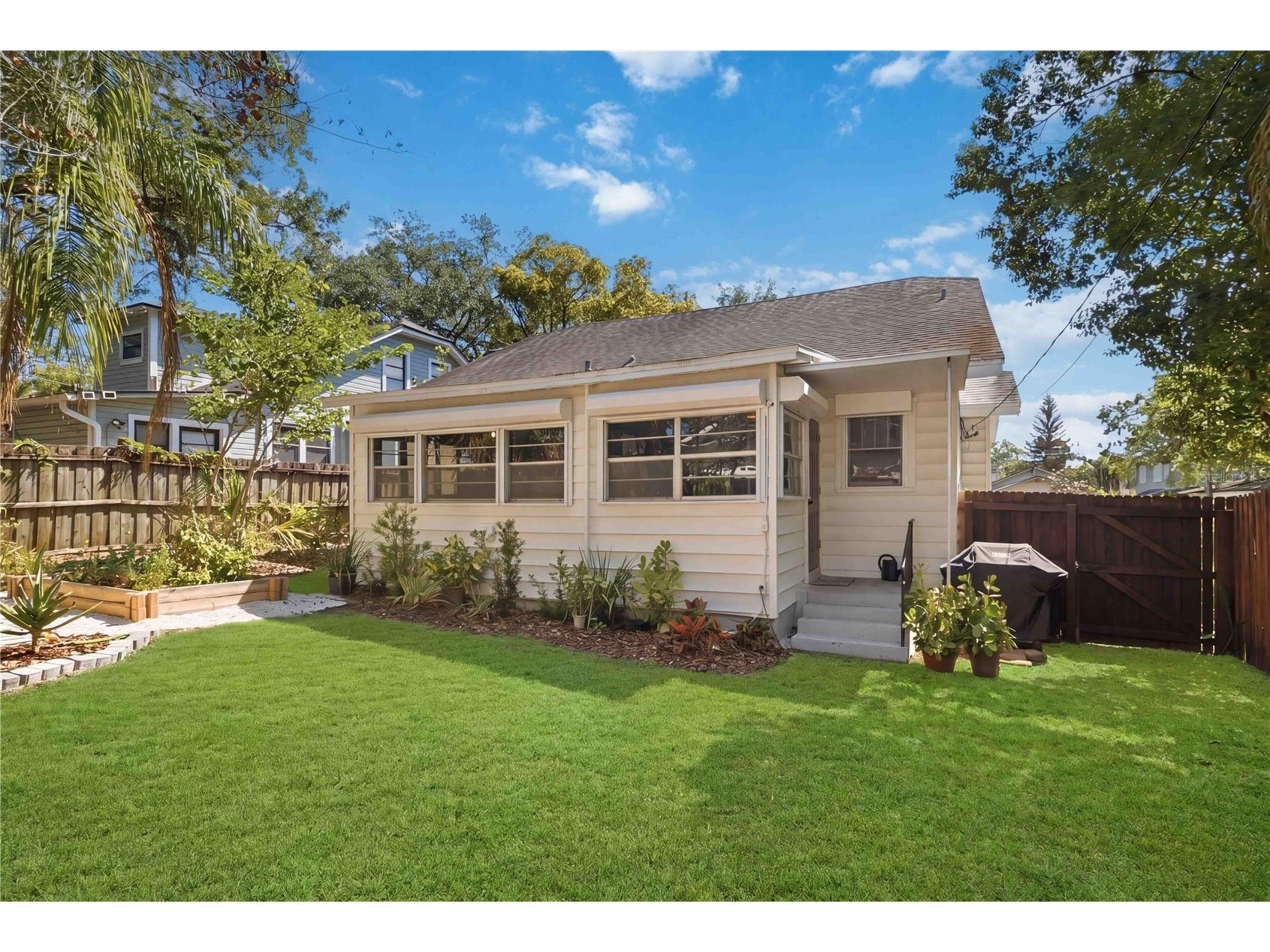 122 N Mills Avenue Orlando FL 32801 O6400182 image37