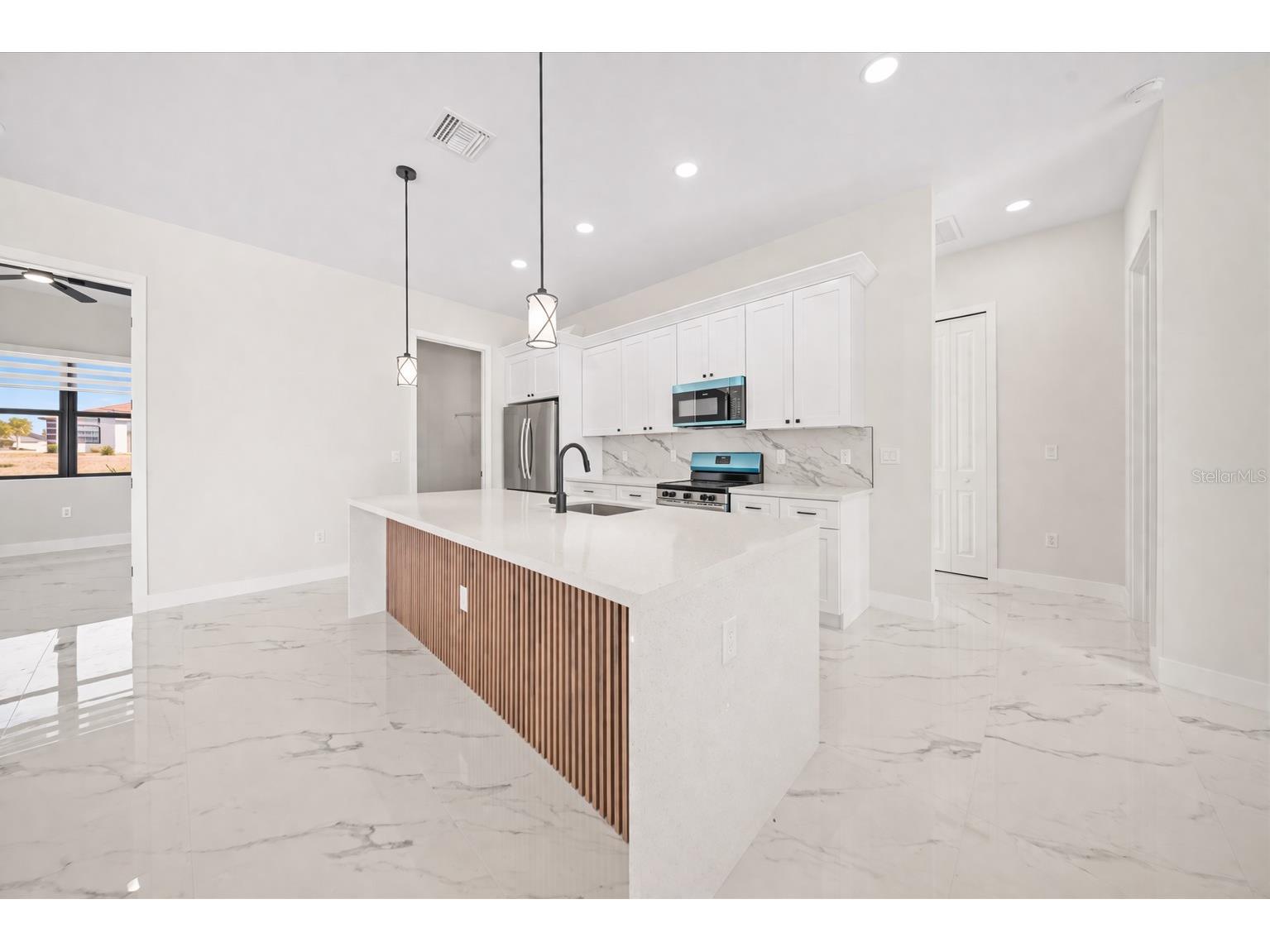 122 NE 11th Terrace Cape Coral FL 33909 A4691506 image12