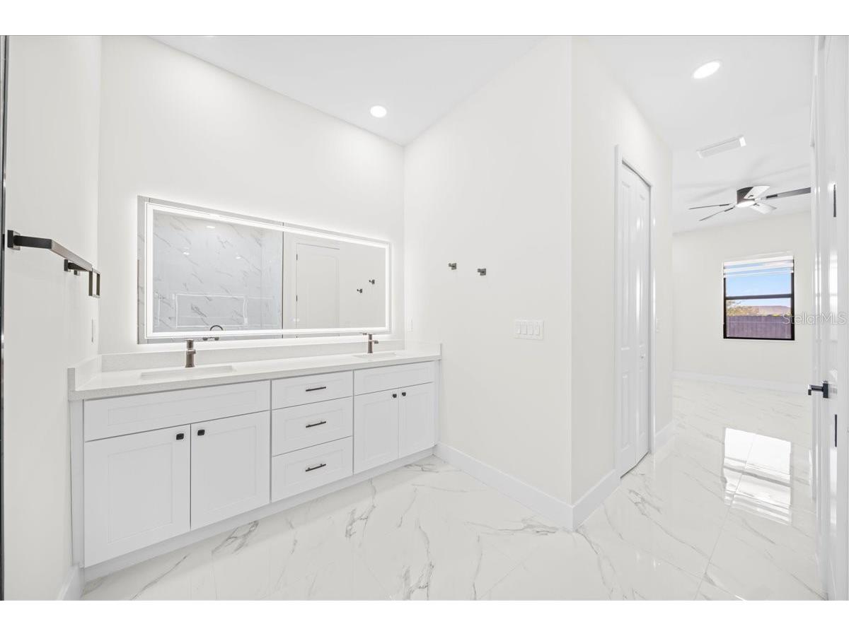 122 NE 11th Terrace Cape Coral FL 33909 A4691506 image14