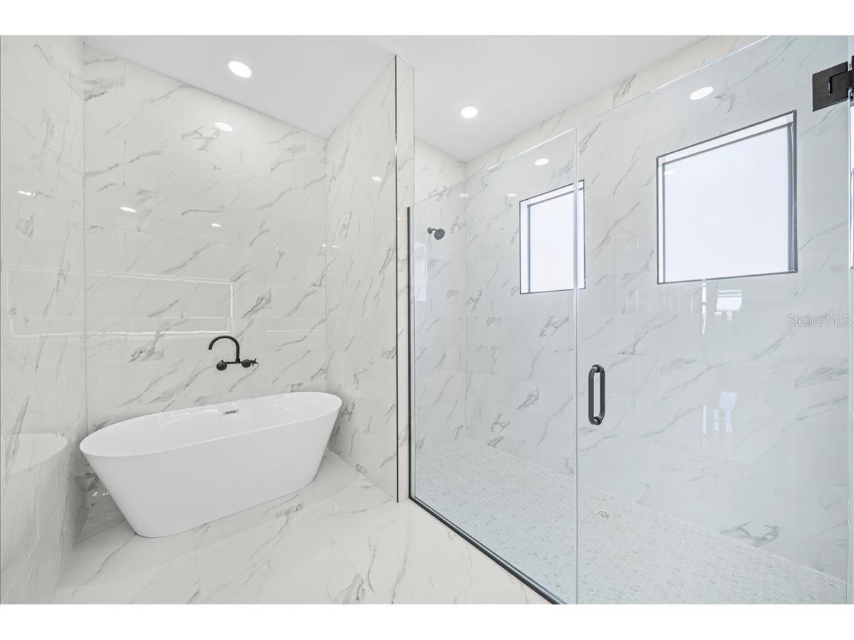 122 NE 11th Terrace Cape Coral FL 33909 A4691506 image16