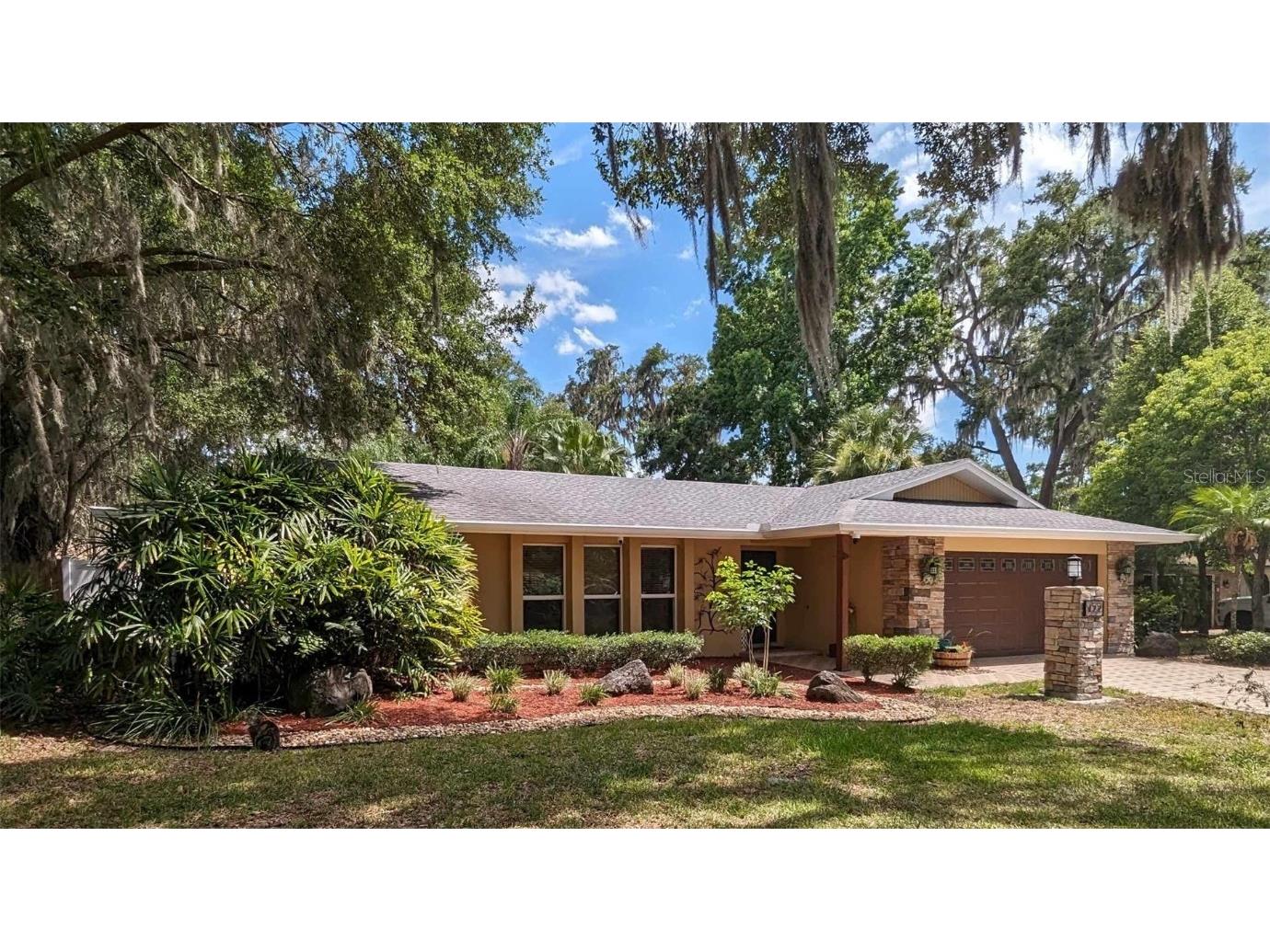 122 Oak Square S Lakeland FL 33813 L4945193 image1