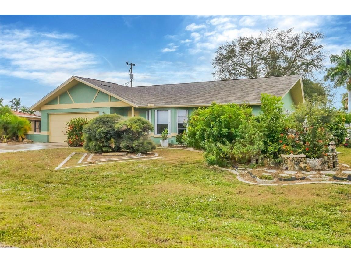 122 SE 41st Terrace Cape Coral FL 33904 D6145002 image2