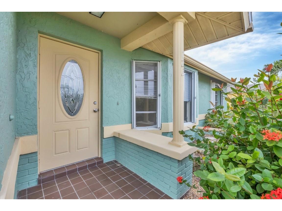 122 SE 41st Terrace Cape Coral FL 33904 D6145002 image3