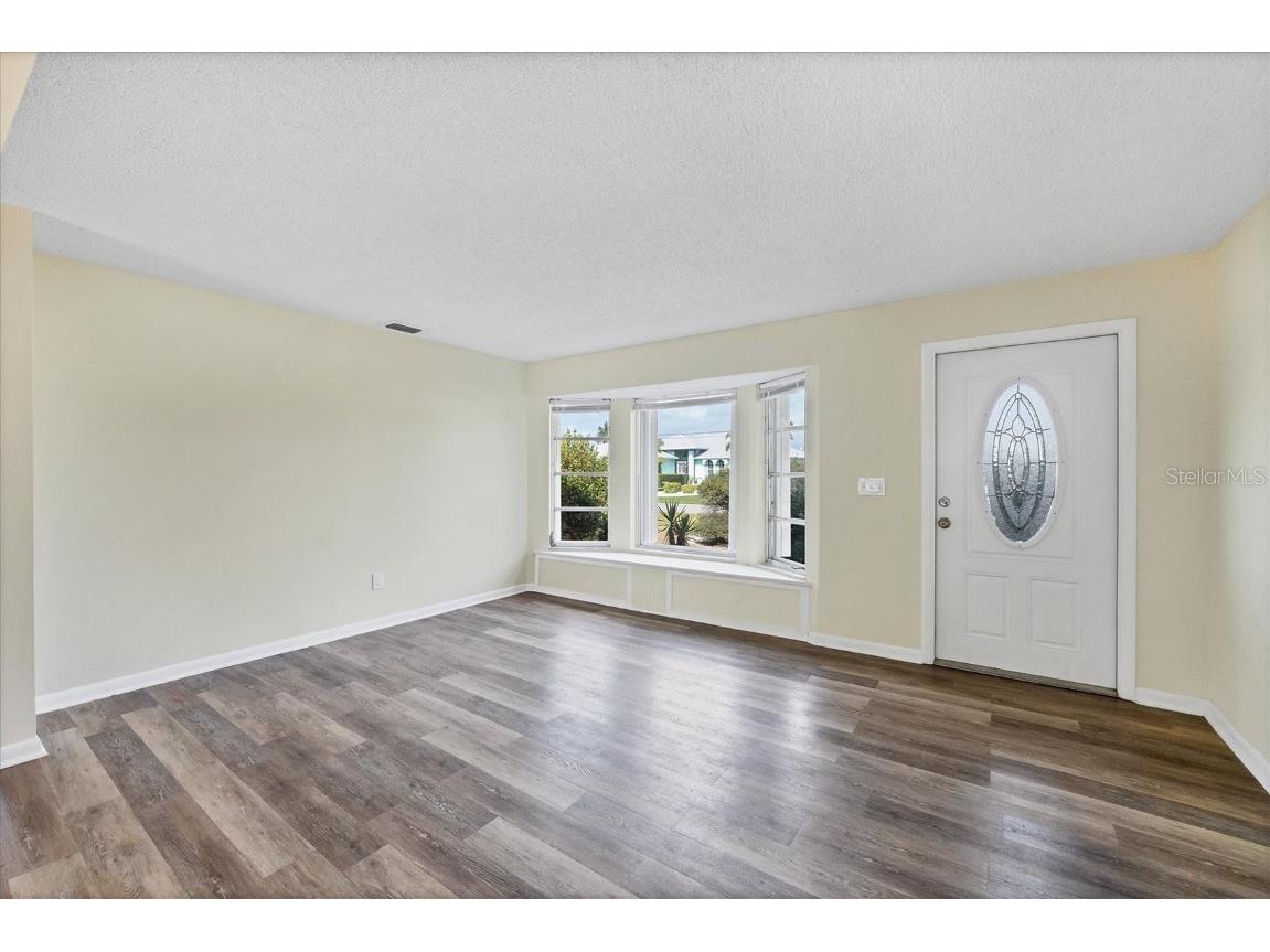 122 SE 41st Terrace Cape Coral FL 33904 D6145002 image4