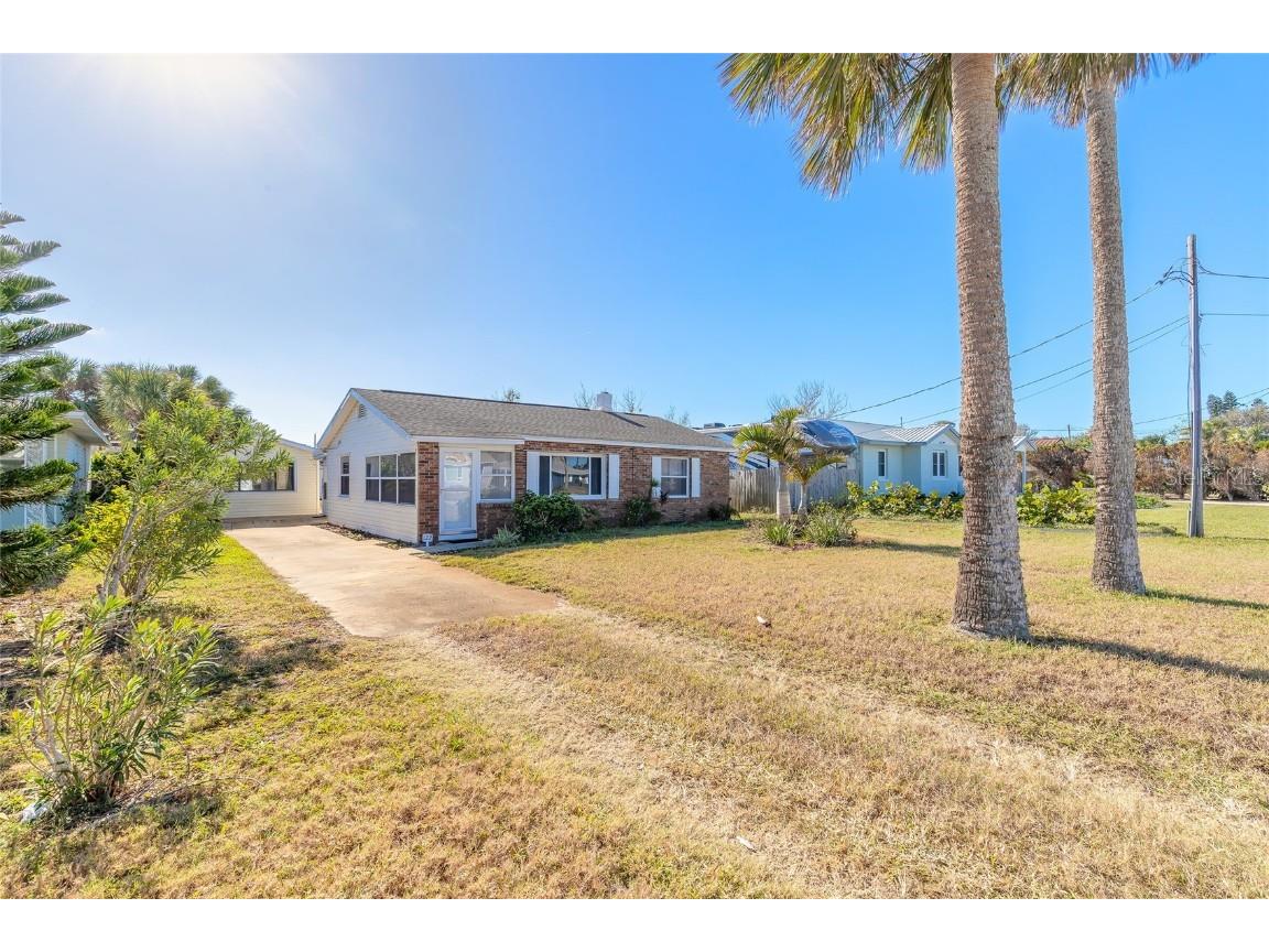 122 Sunrise Boulevard Daytona Beach FL 32118 V4939895 image1