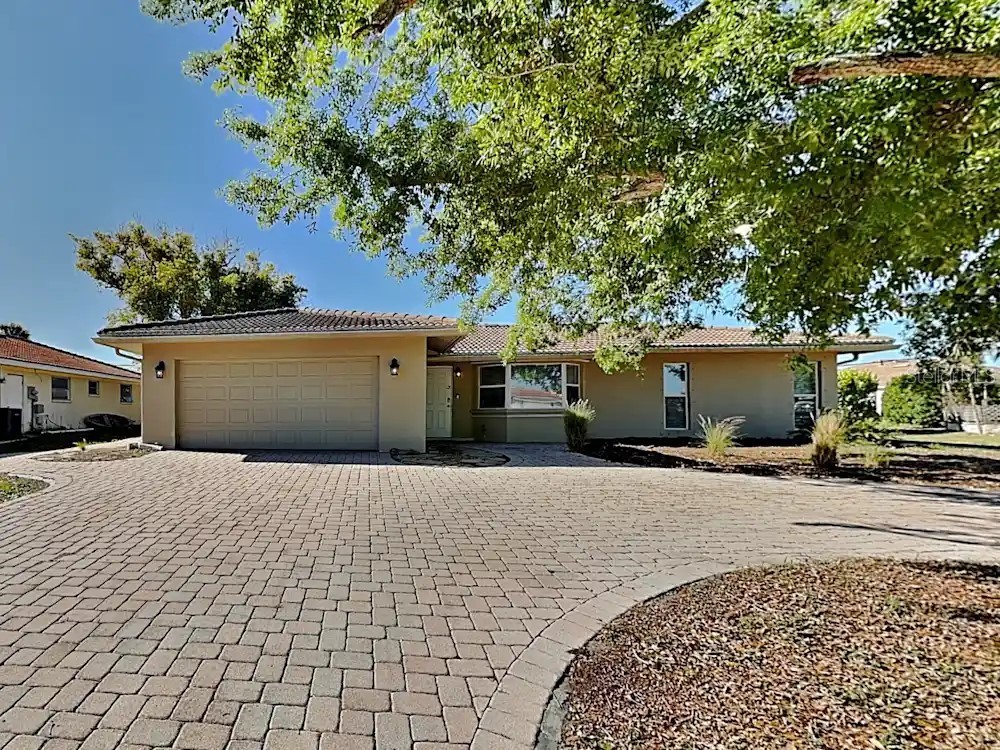 122 Van Dyck Drive Nokomis FL 34275 TB8520355 image1