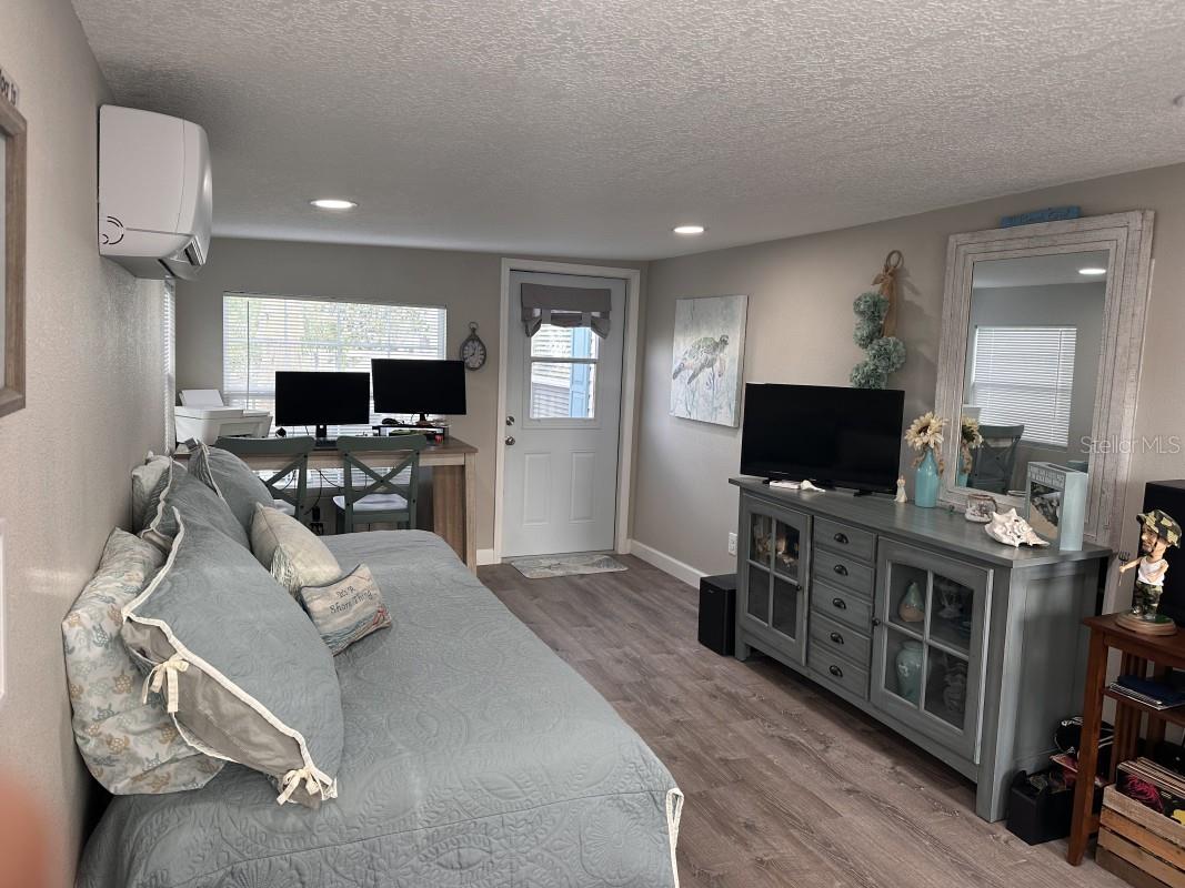 122 W Saint Annes Circle Apollo Beach FL 33572 A4694289 image10