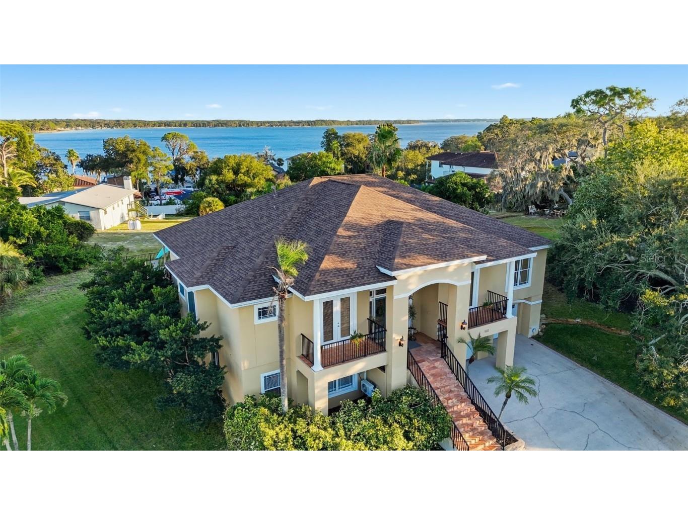 122 Waterberry Drive Tarpon Springs FL 34688 - LAKE TARPON TB8439934 image1