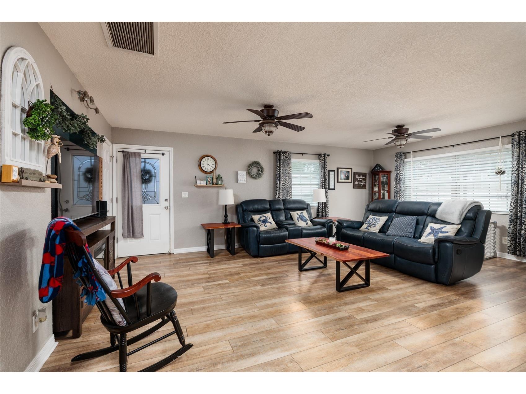 1220 56th Avenue N Saint Petersburg FL 33703 TB8528662 image10