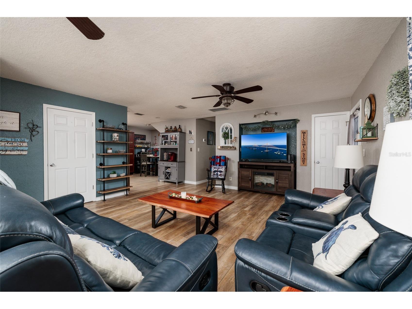 1220 56th Avenue N Saint Petersburg FL 33703 TB8528662 image12