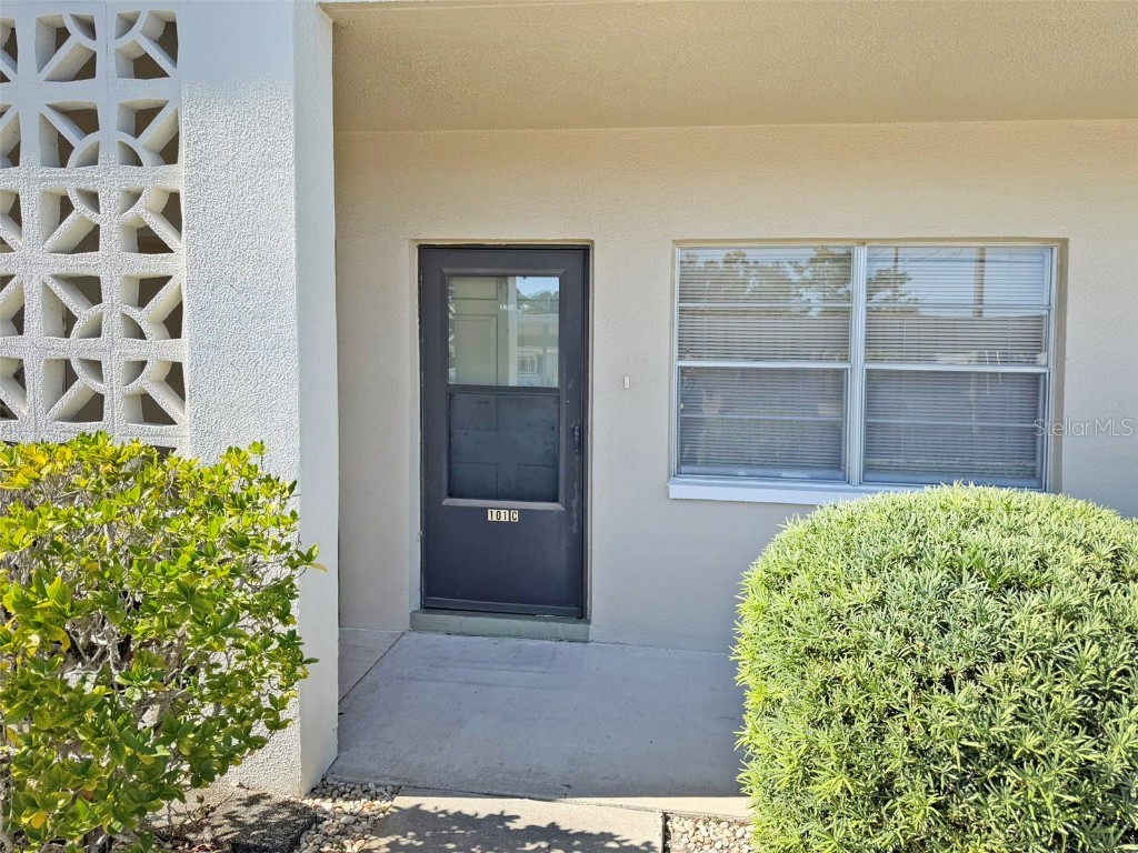 1220 57th Street N #101C Saint Petersburg FL 33710 TB8447639 image3