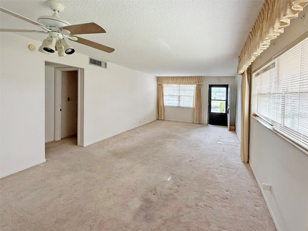 1220 57th Street N #101C Saint Petersburg FL 33710 TB8447639 image4