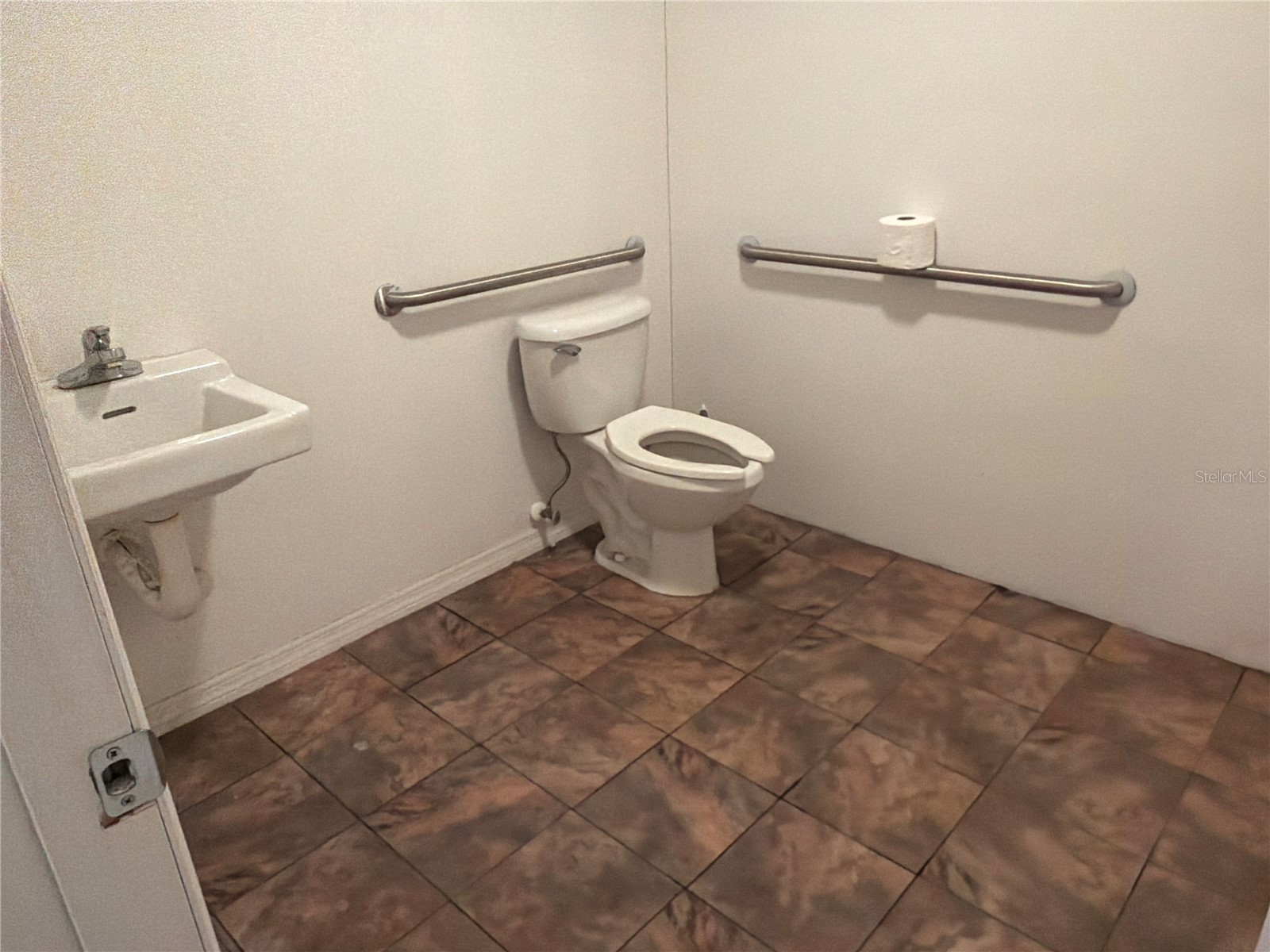 1220 Biscayne Boulevard #J Deland FL 32724 O6393188 image12