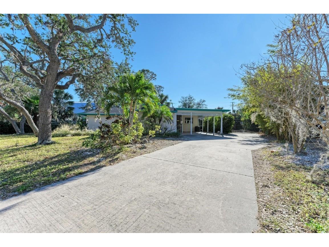 1220 De Narvaez Avenue Bradenton FL 34209 A4635262 image1