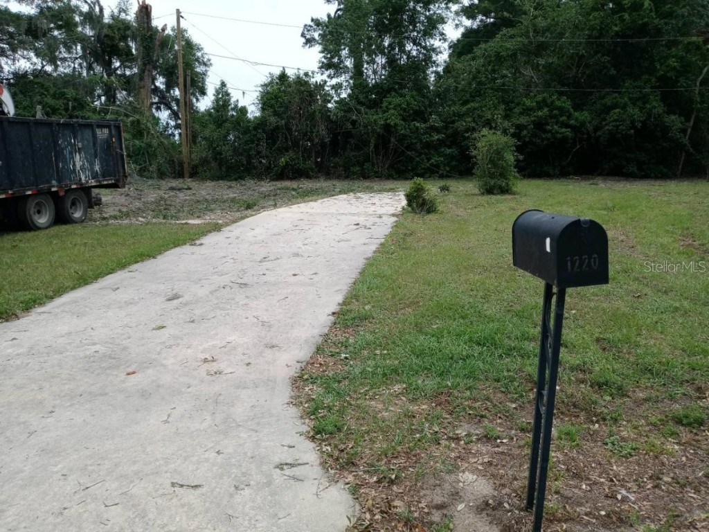 1220 NW 42nd Lane Ocala FL 34475 OM657218 image1