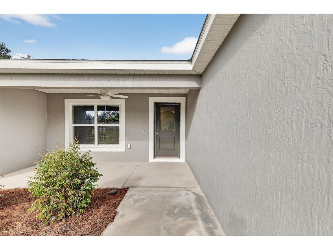 1220 Padgett Circle Lady Lake FL 32159 G5103609 image2