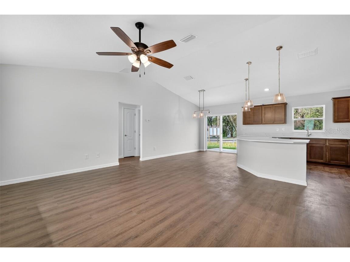 1220 Padgett Circle Lady Lake FL 32159 G5103609 image4