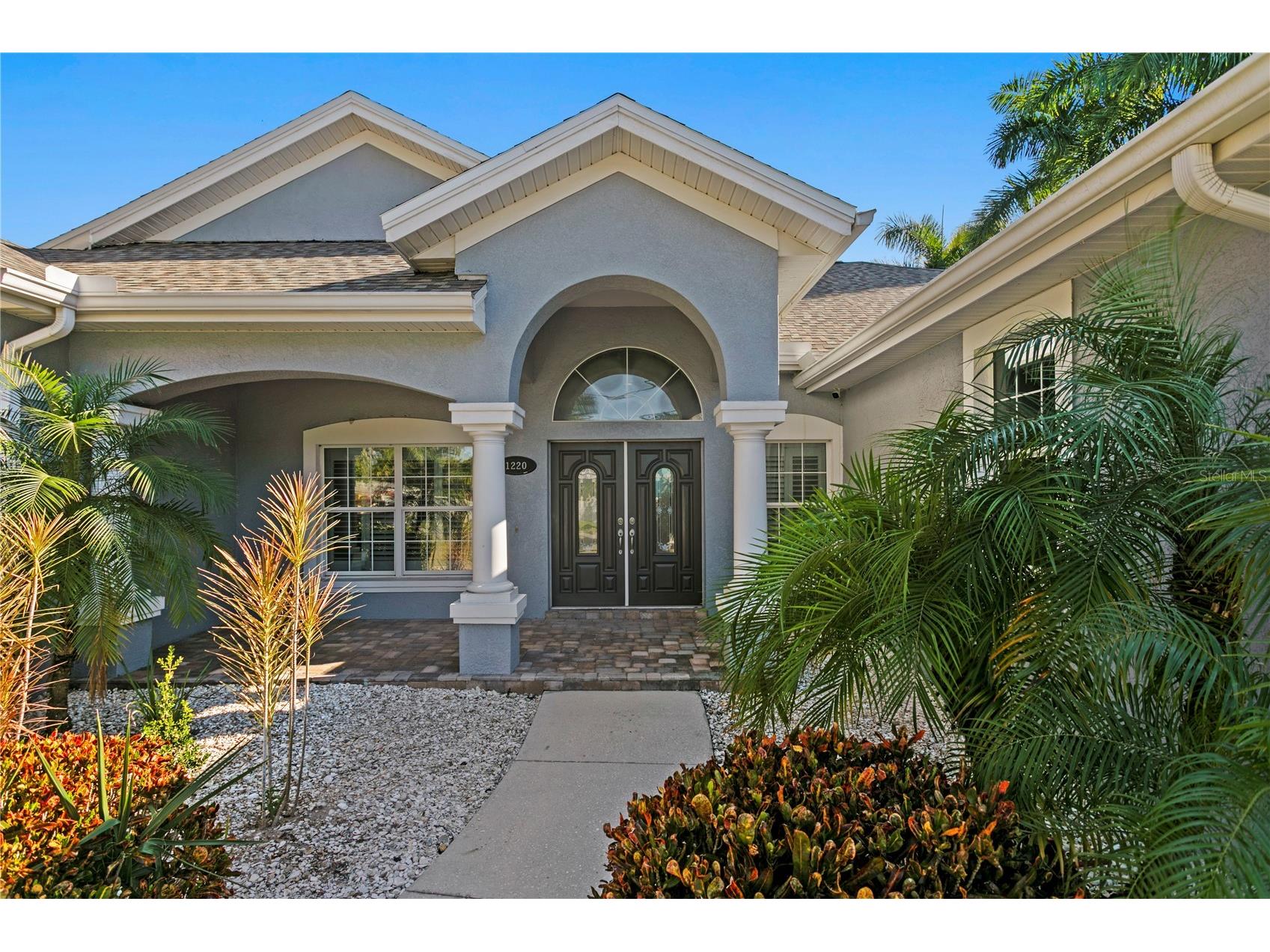1220 Royal Palm Drive S Gulfport FL 33707 TB8455635 image1