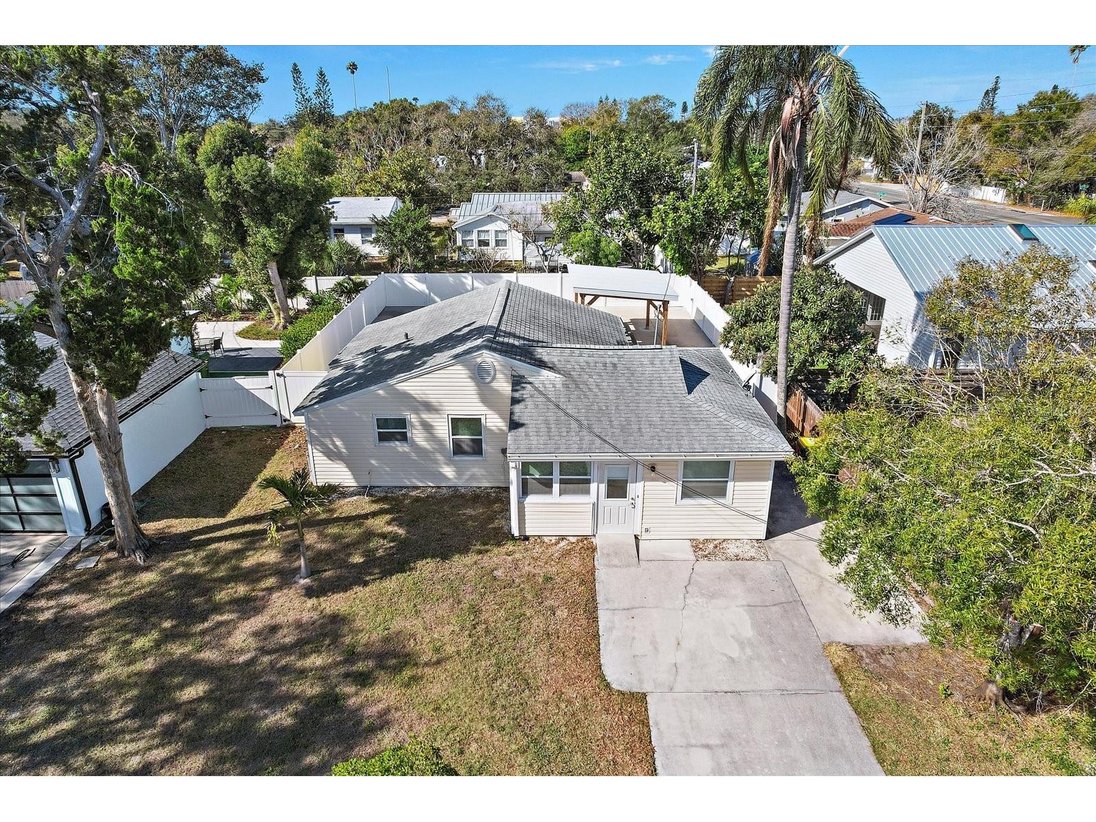 1220 S Brink Avenue Sarasota FL 34239 A4681601 image2