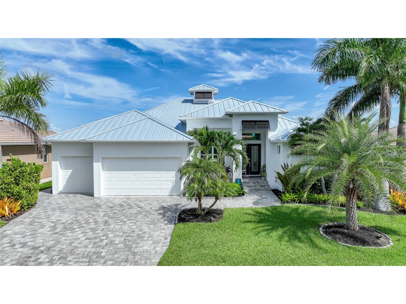 1220 Sea Breeze Court Punta Gorda FL 33950 - SEA BREEZE CANAL C7496152 image1