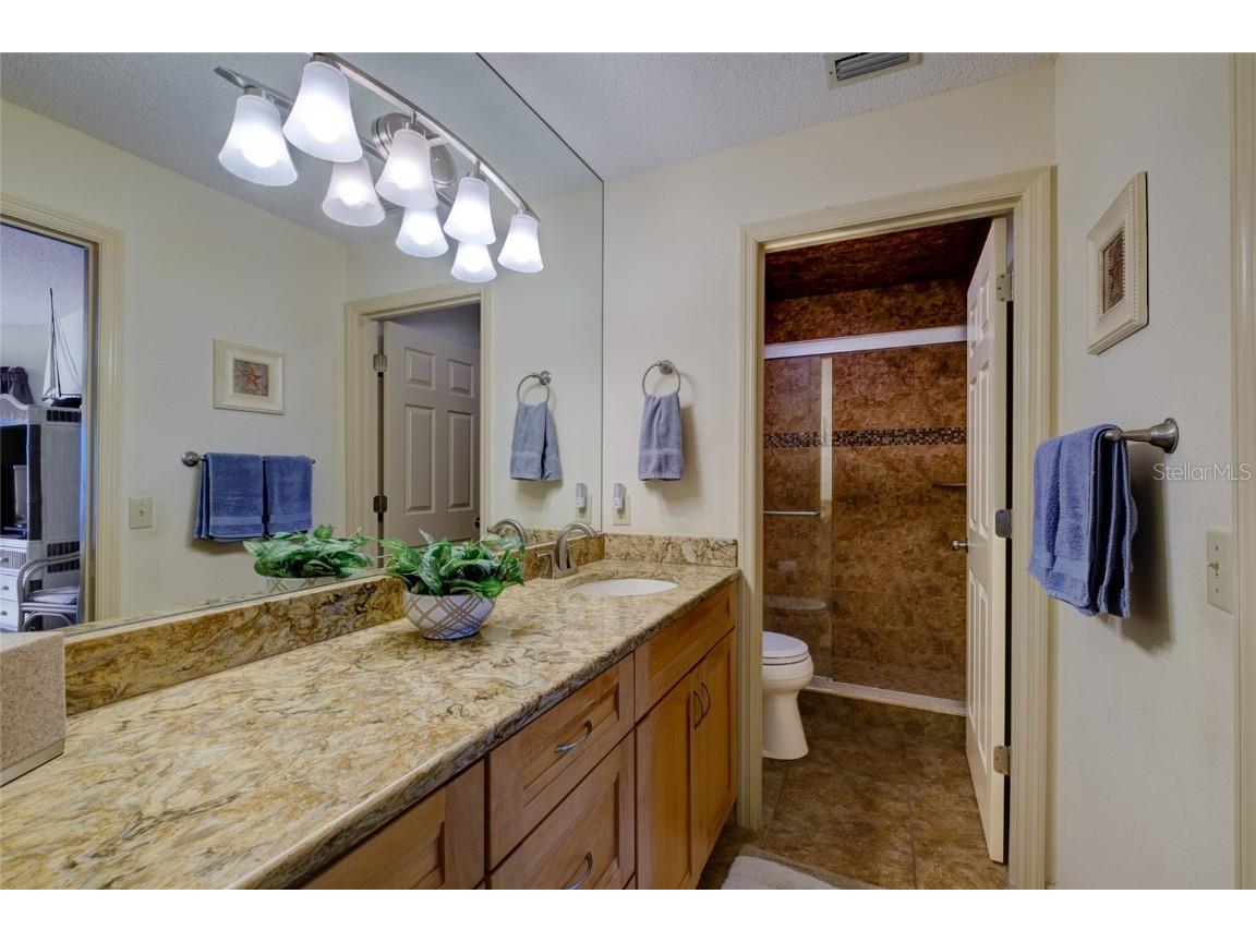 1220 Siesta Bayside Drive #1220-A Sarasota FL 34242 A4676258 image20