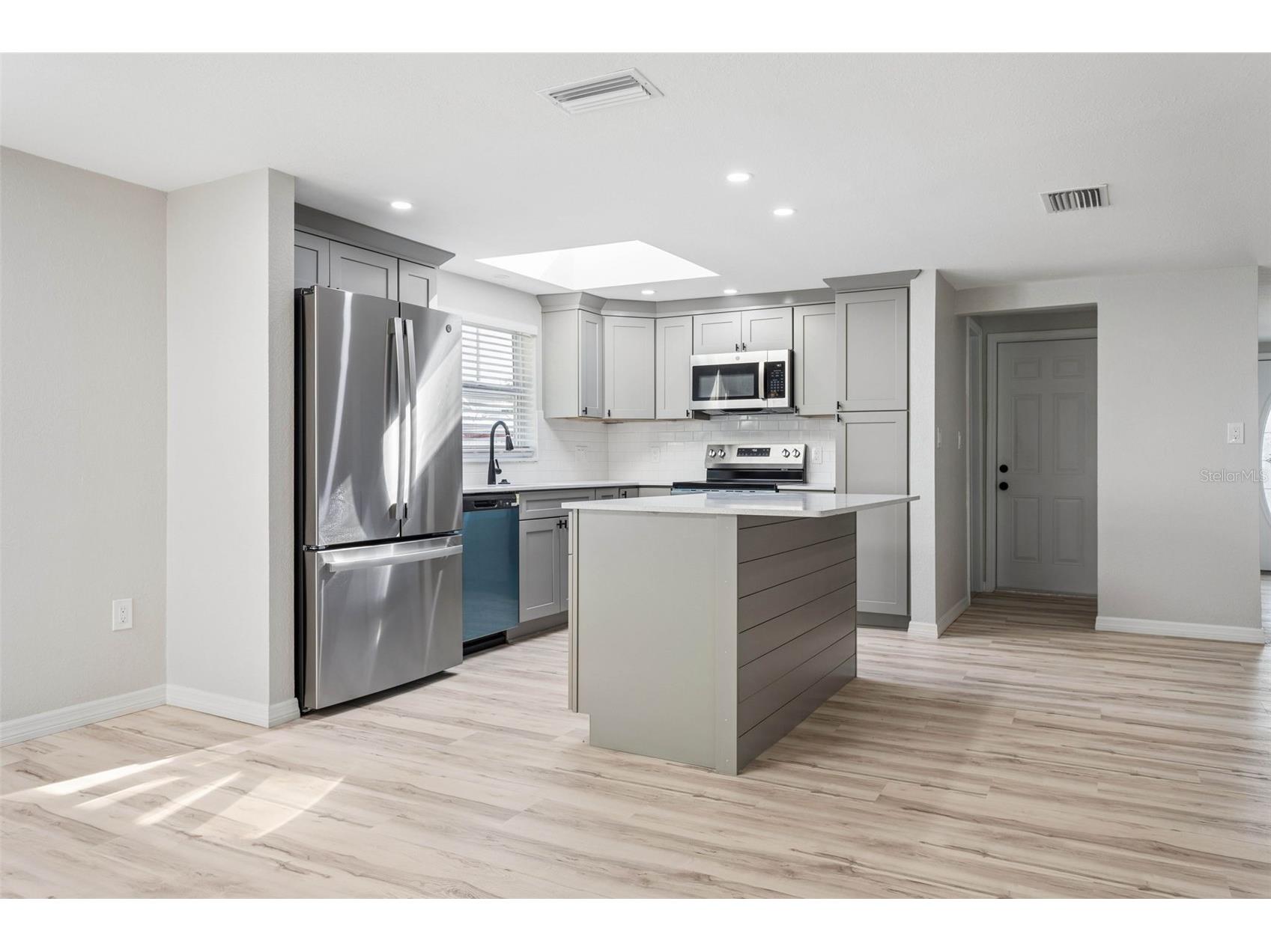 1220 Stover Court Holiday FL 34691 W7885797 image6