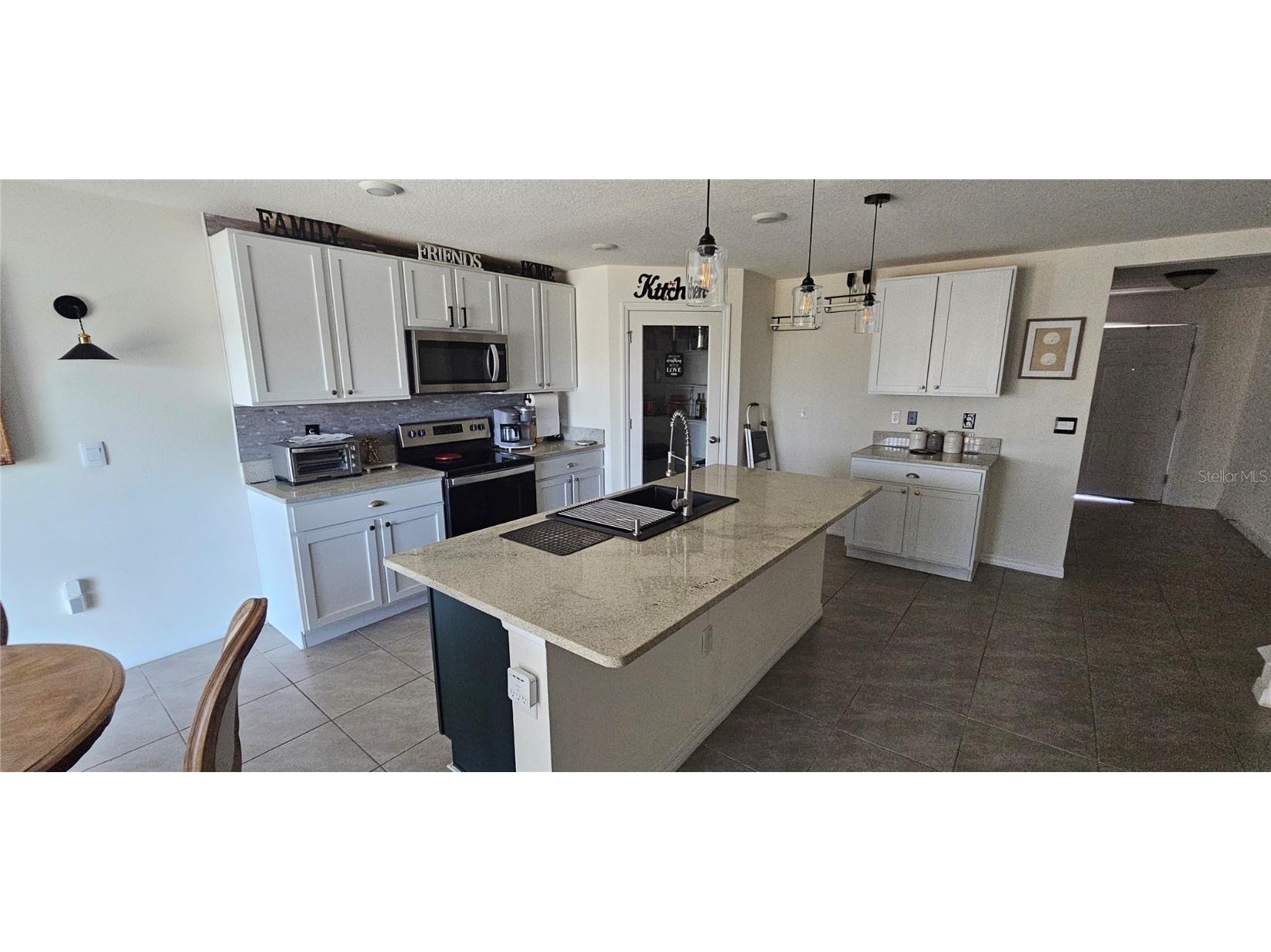 1220 Tahitian Sunrise Drive Plant City FL 33565 TB8452296 image8