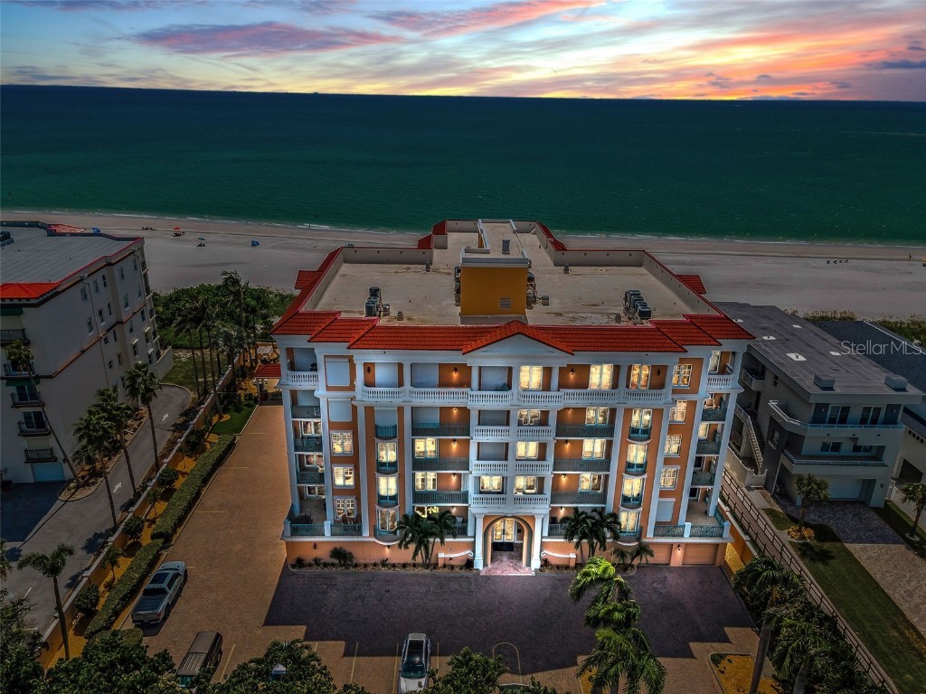 12200 1st Street W #101 Treasure Island FL 33706 TB8421133 image1